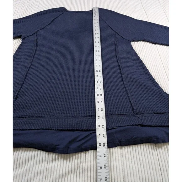Torrid Waffle Knit Tunic Top Womens 1 Blue V-Neck Long Sleeve Pull Over - Picture 8 of 9